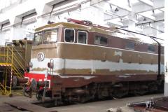 05-090